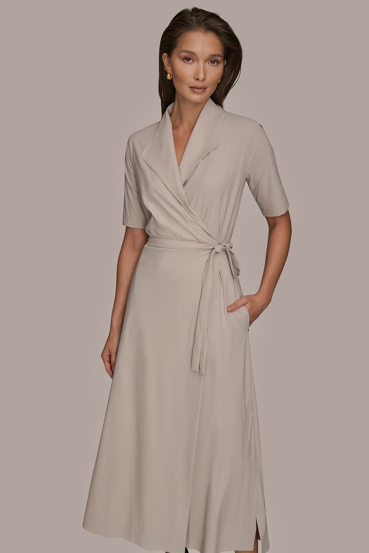 THE MODERN TRAVEL ELBOW-SLEEVE MIDI WRAP DRESS