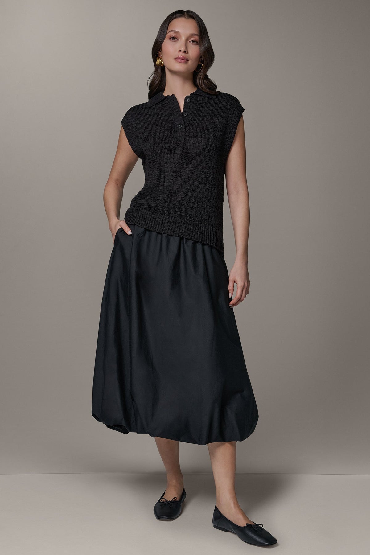 SLEEVELESS POLO SWEATER