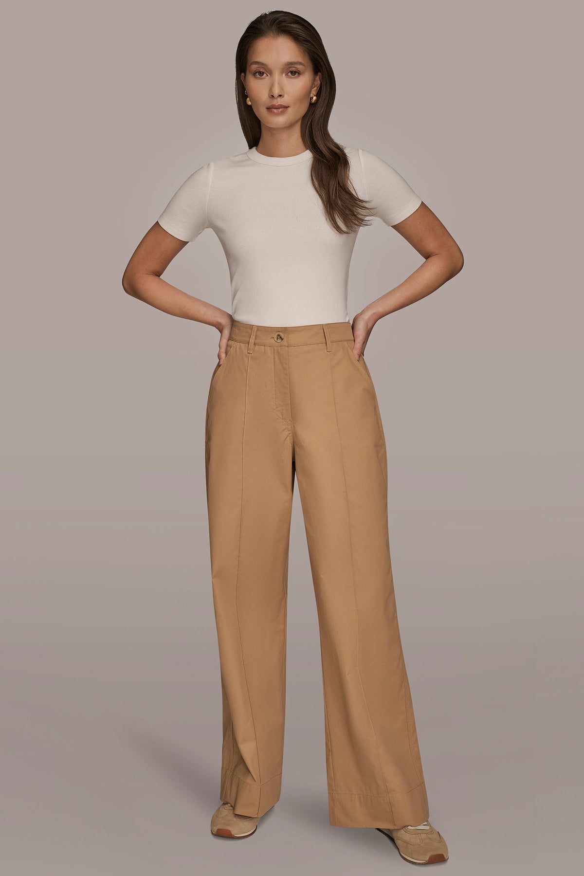 HIGH-RISE PINTUCKED TROUSER