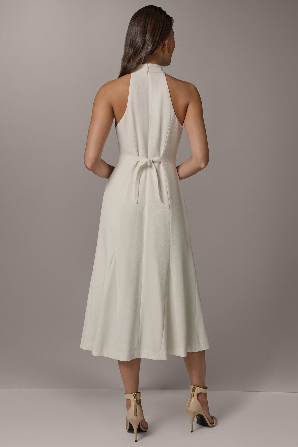 SLEEVELESS CROSS-FRONT MIDI HALTER DRESS
