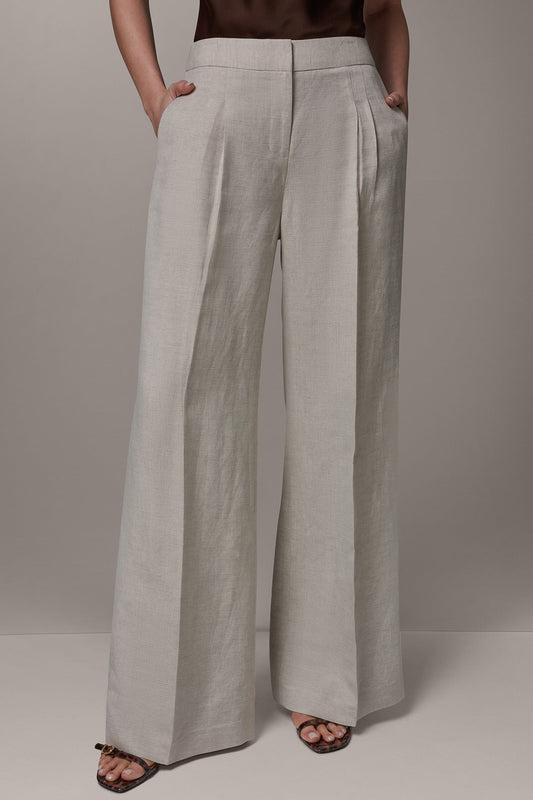 MID-RISE PLEATED WIDE-LEG PANT