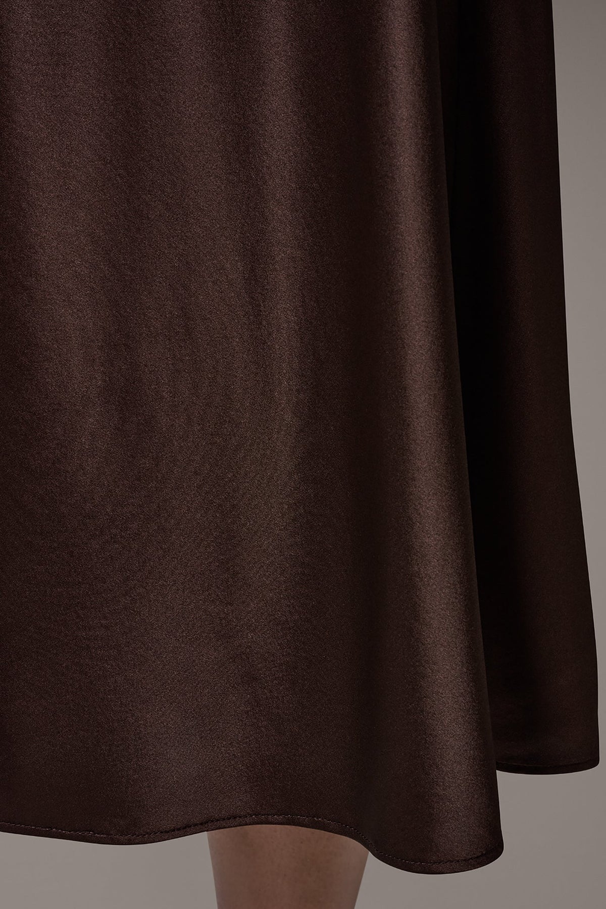MIDI BIAS SKIRT