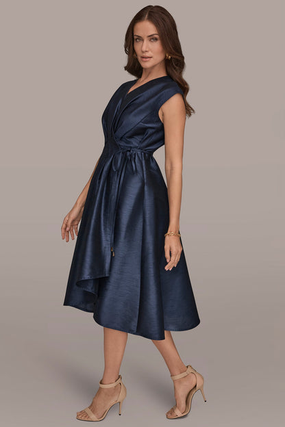 SLEEVELESS PLEATED MIDI WRAP DRESS