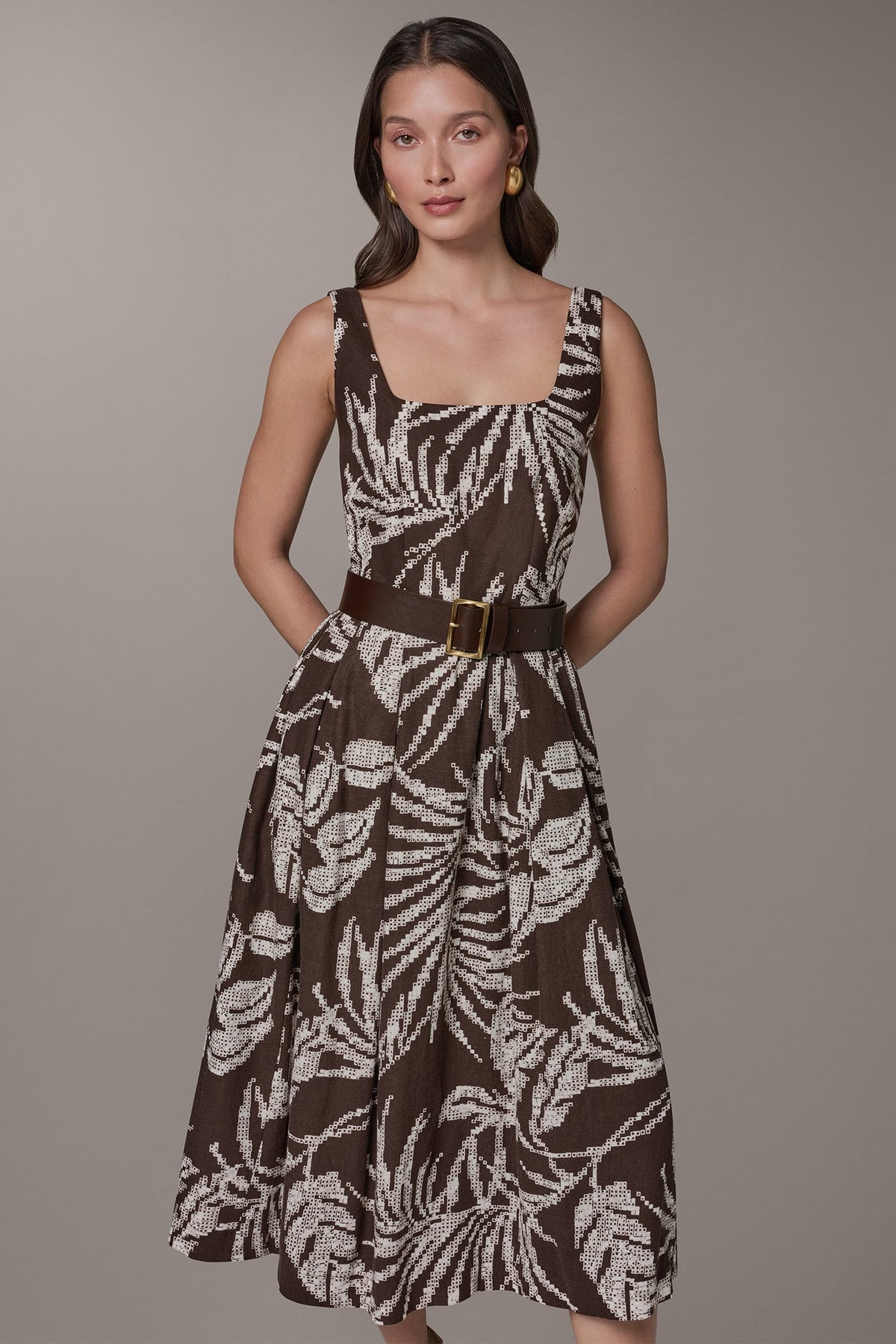 SLEEVELESS SQUARE NECK PRINTED BELTED MIDI FIT AND FLARE DRESS