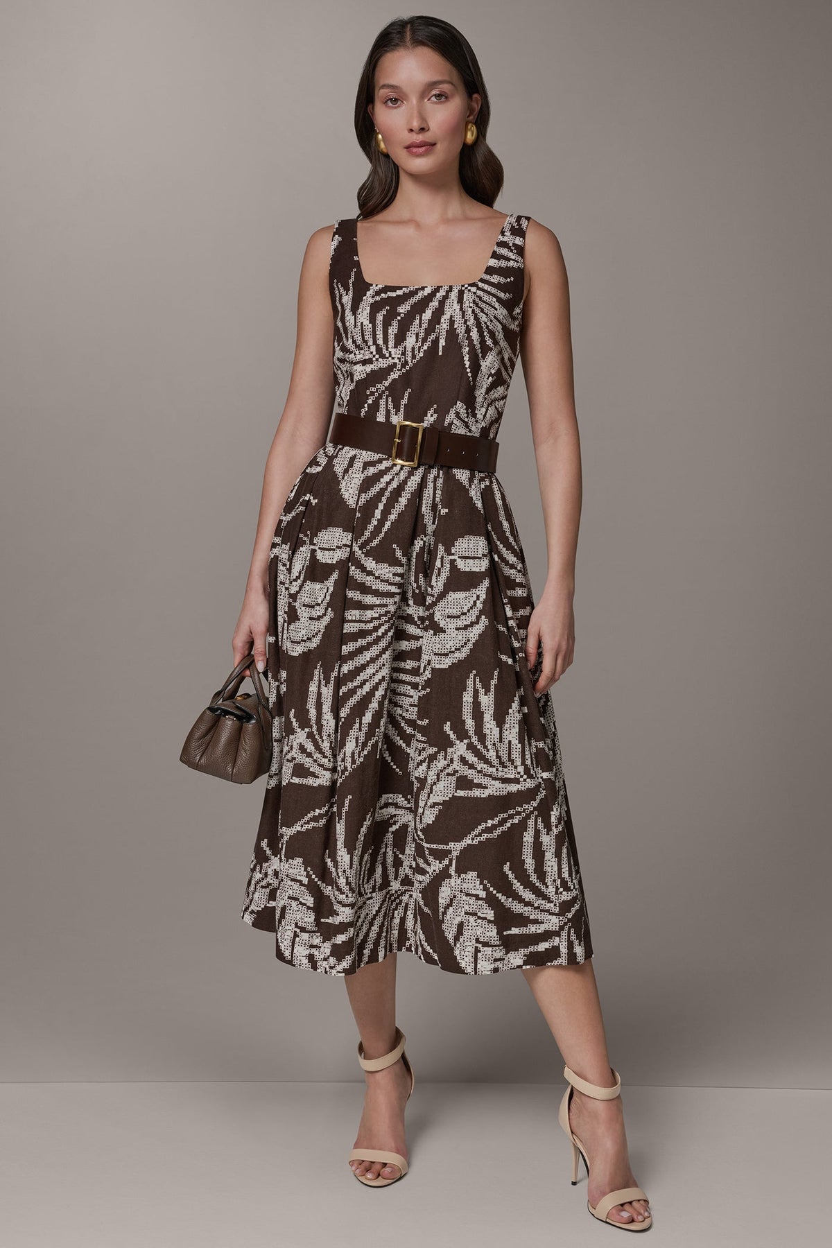 SLEEVELESS SQUARE NECK PRINTED BELTED MIDI FIT AND FLARE DRESS
