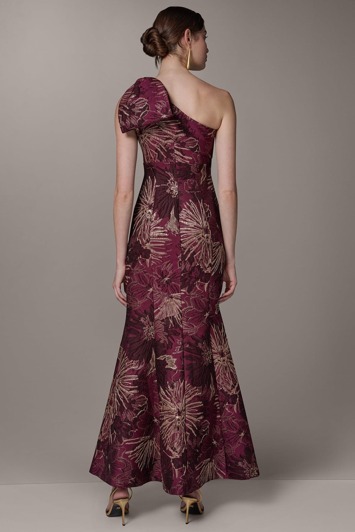 ONE SHOULDER FLORAL TRUMPET GOWN