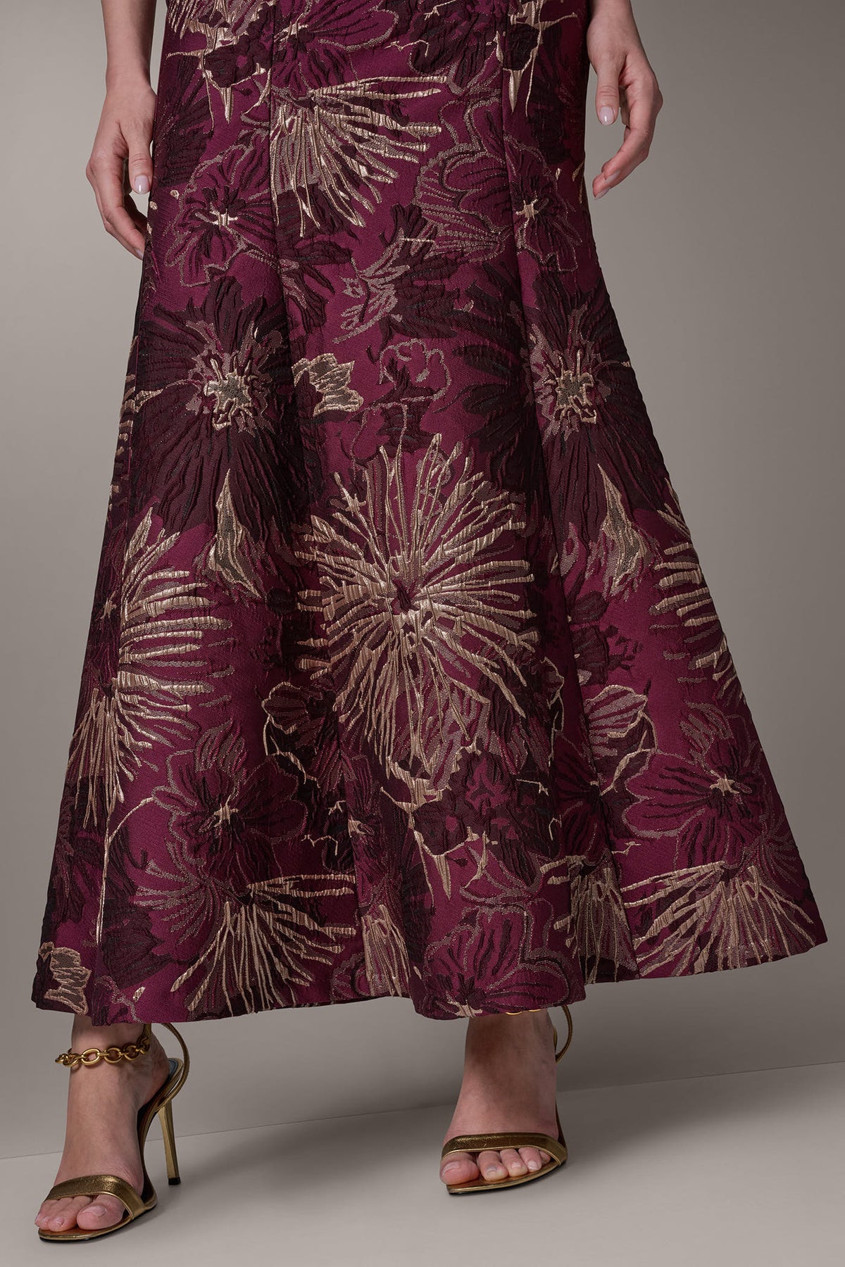 ONE SHOULDER FLORAL TRUMPET GOWN