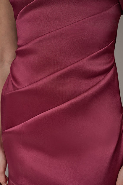 ONE-SHOULDER GOWN