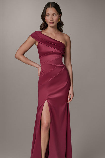 ONE-SHOULDER GOWN