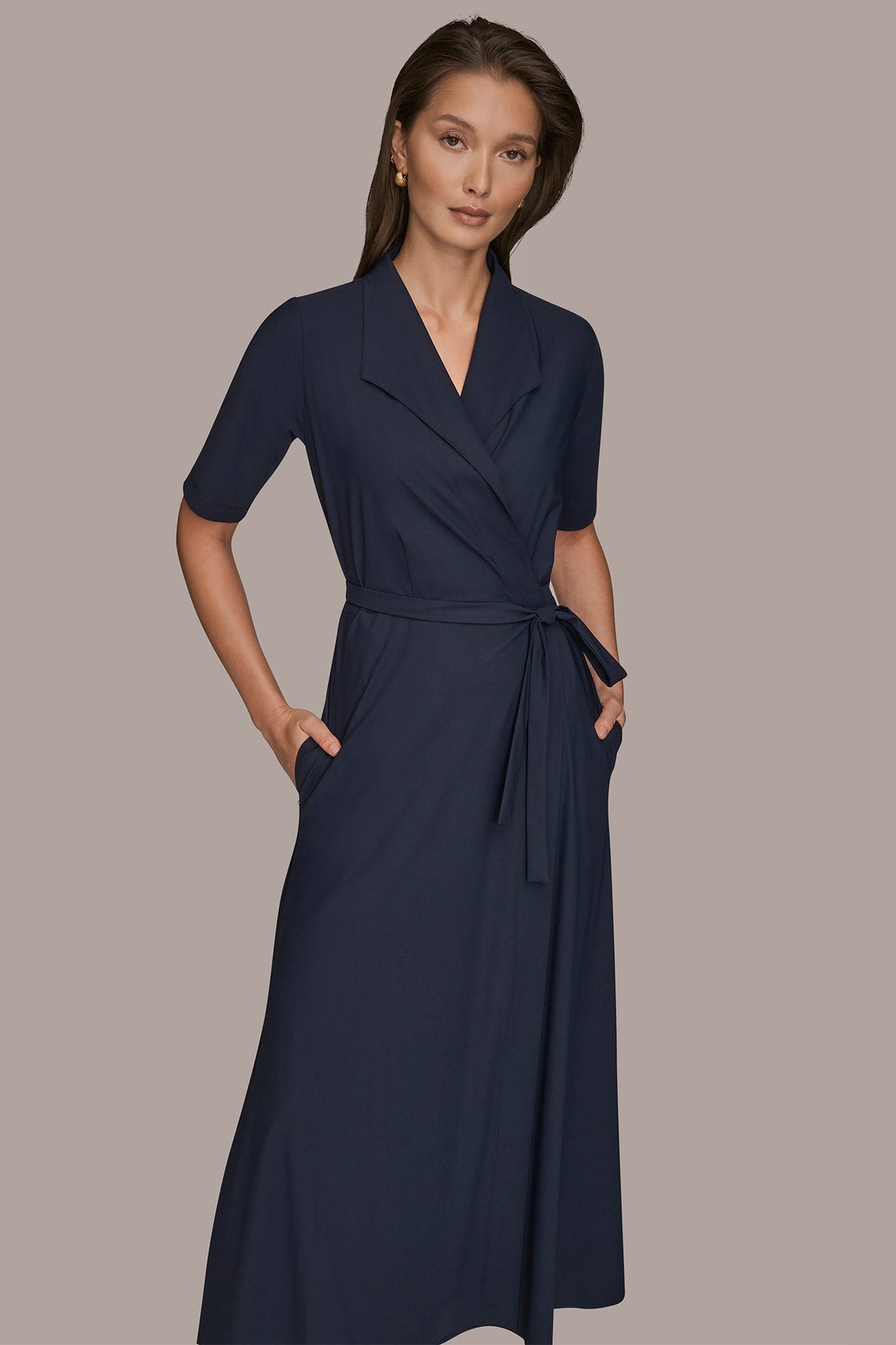 THE MODERN TRAVEL ELBOW-SLEEVE MIDI WRAP DRESS
