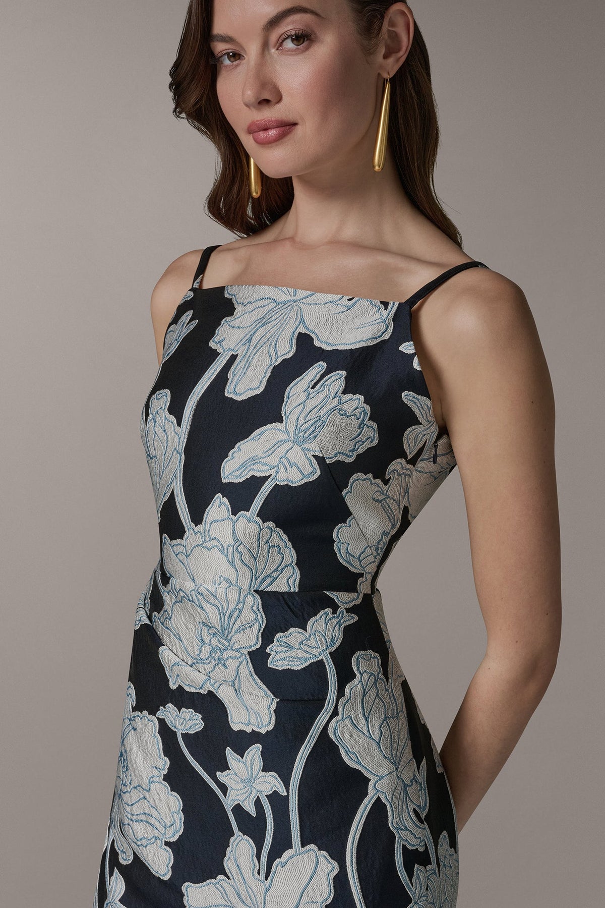 SLEEVELESS FLORAL MIDI DRESS