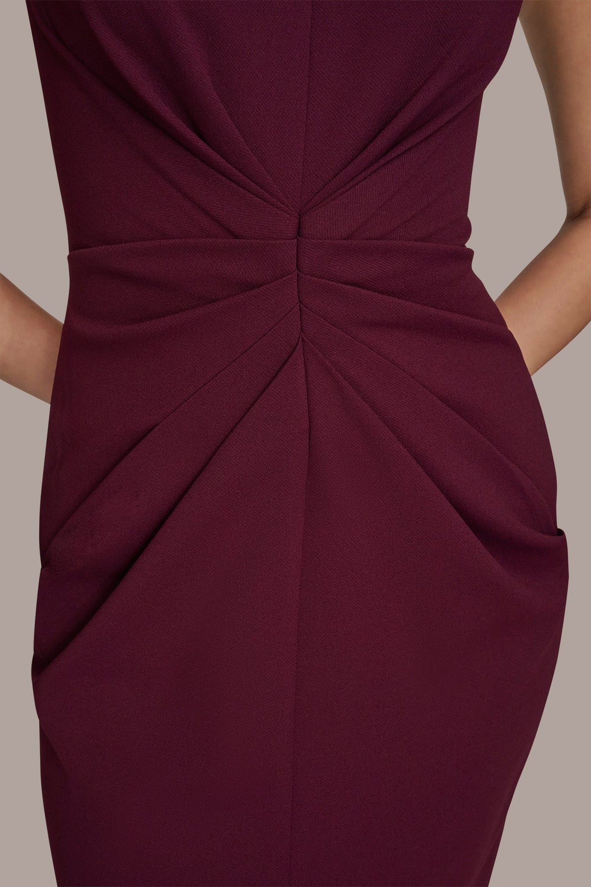 SLEEVELESS SPLIT-FRONT MIDI SHEATH DRESS