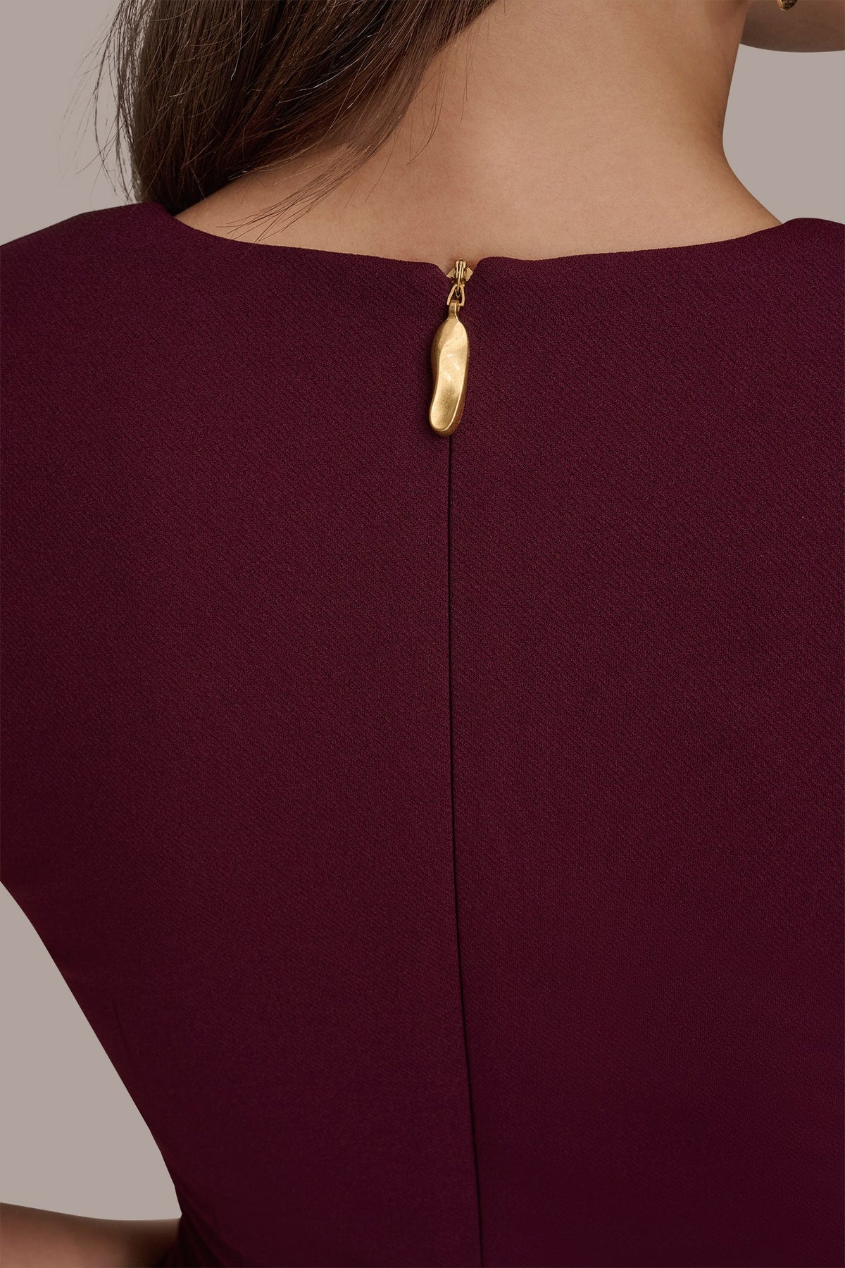 SLEEVELESS SPLIT-FRONT MIDI SHEATH DRESS