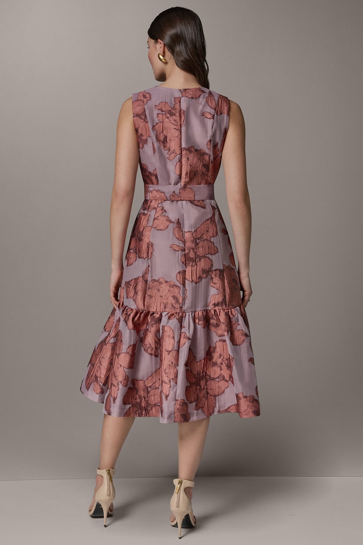 SLEEVELESS FLORAL MIDI FIT AND FLARE DRESS