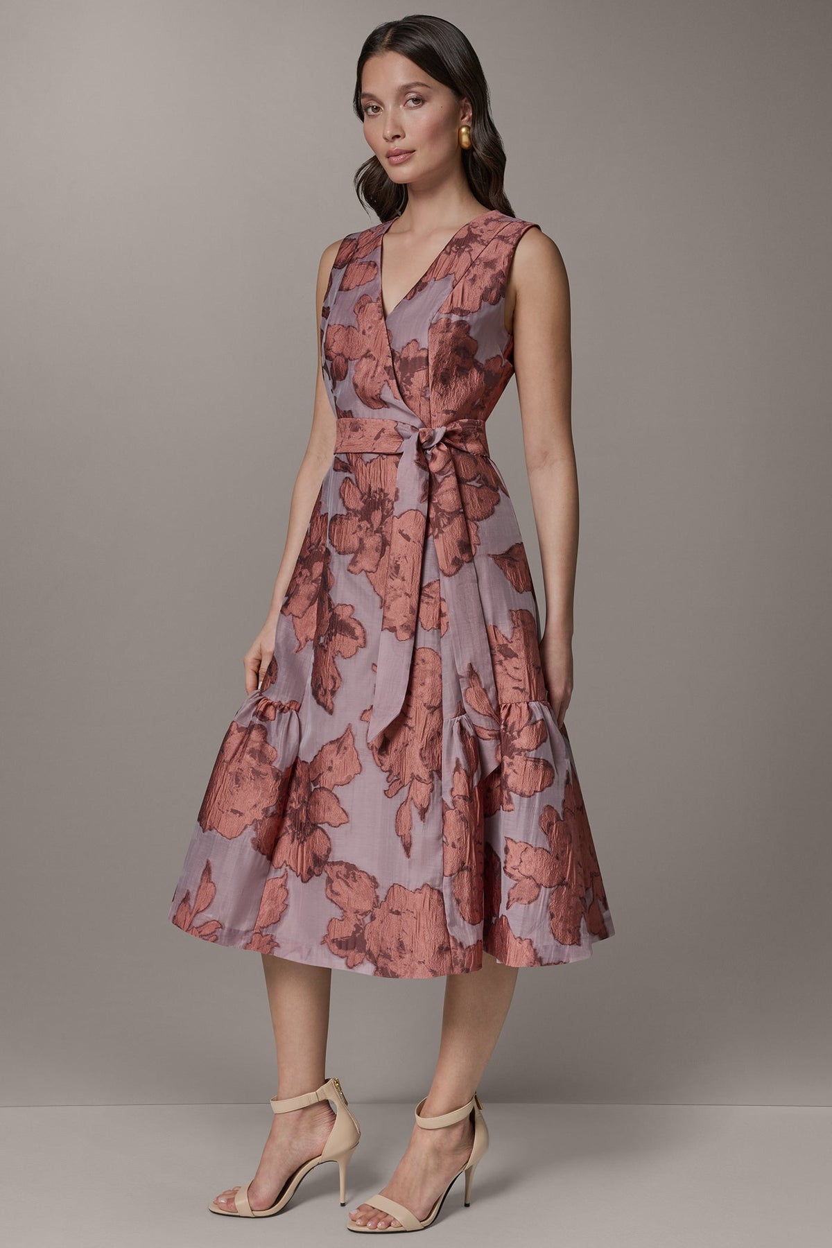 SLEEVELESS FLORAL MIDI FIT AND FLARE DRESS