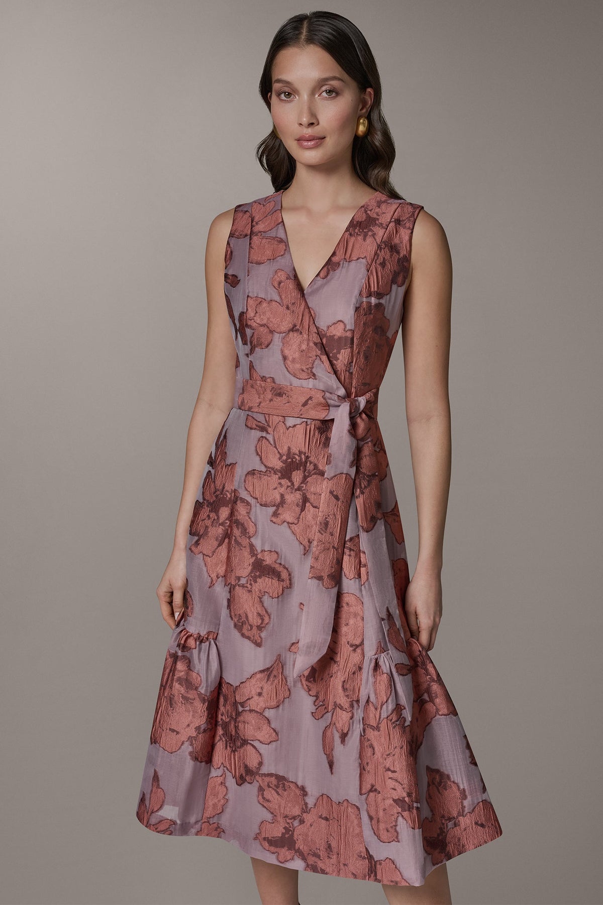 SLEEVELESS FLORAL MIDI FIT AND FLARE DRESS