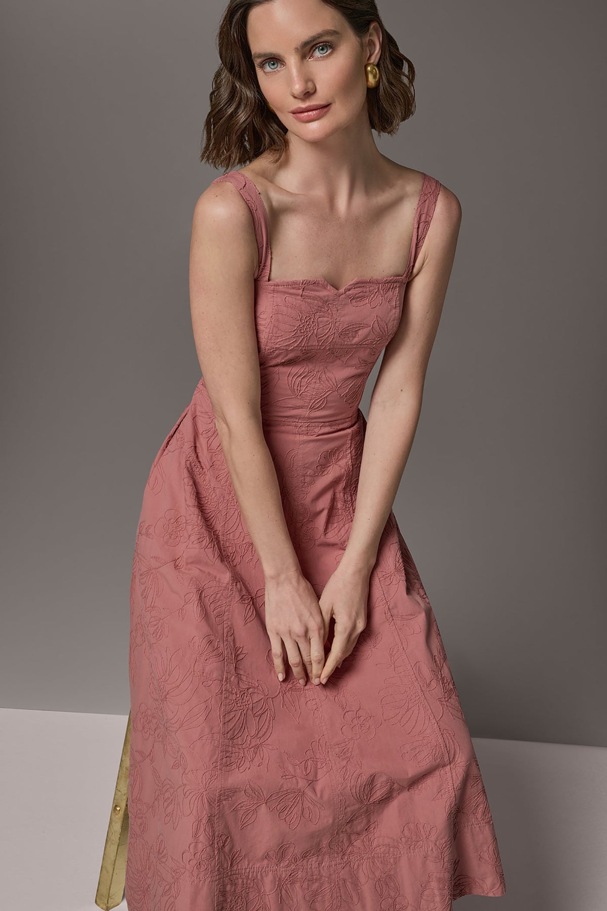 SLEEVELESS MIDI FIT AND FLARE DRESS