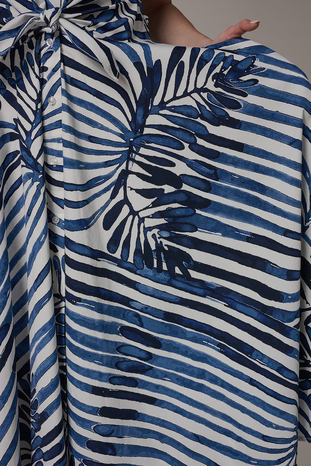 SHORT SLEEVE TIE FRONT MAXI SHIRT DRESS