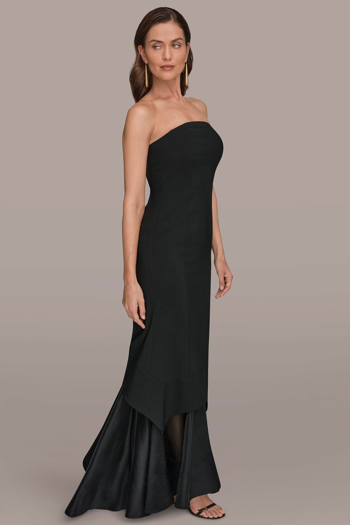 STRAPLESS ORGANZA SKIRT GOWN