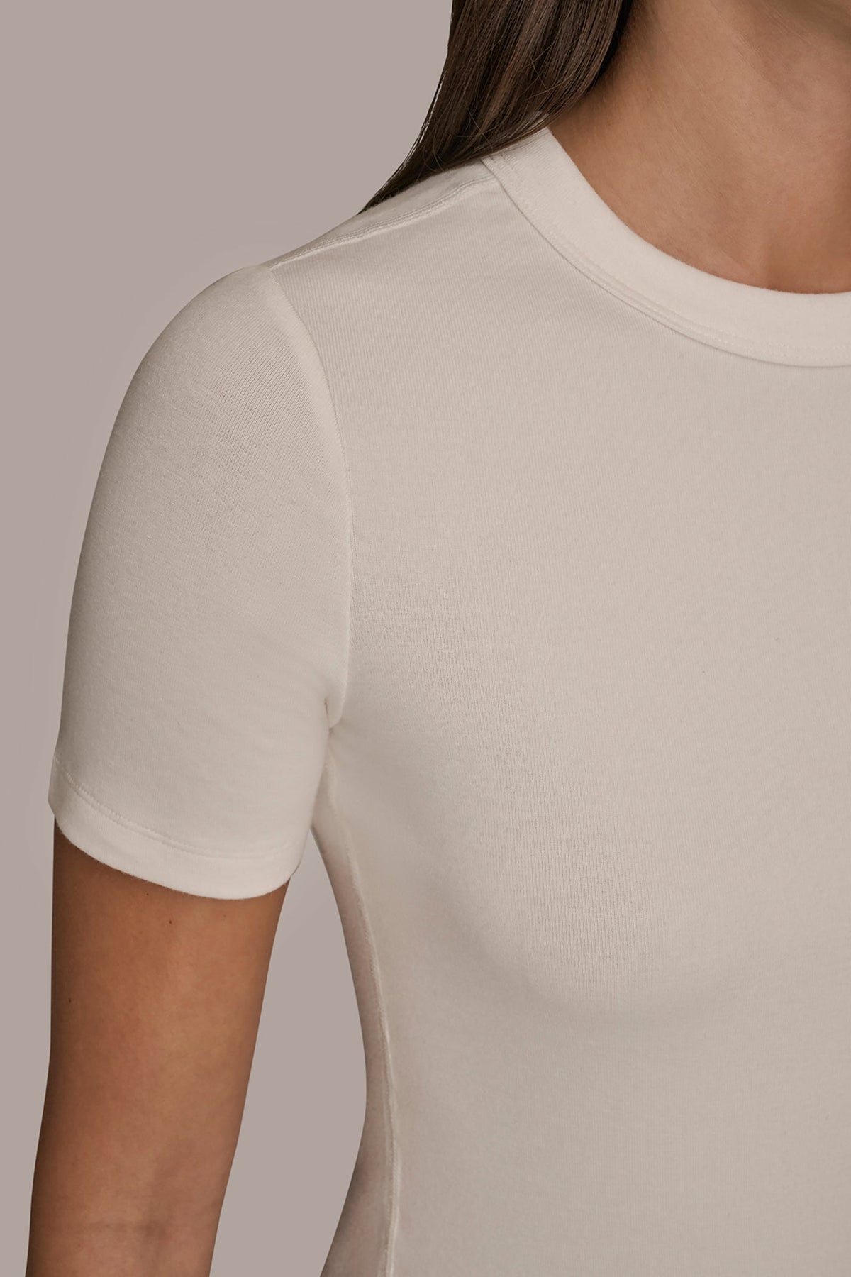 SHORT SLEEVE CREW NECK TEE