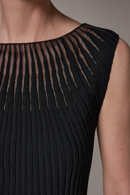 RIBBED SLEEVLESS SWEATER
