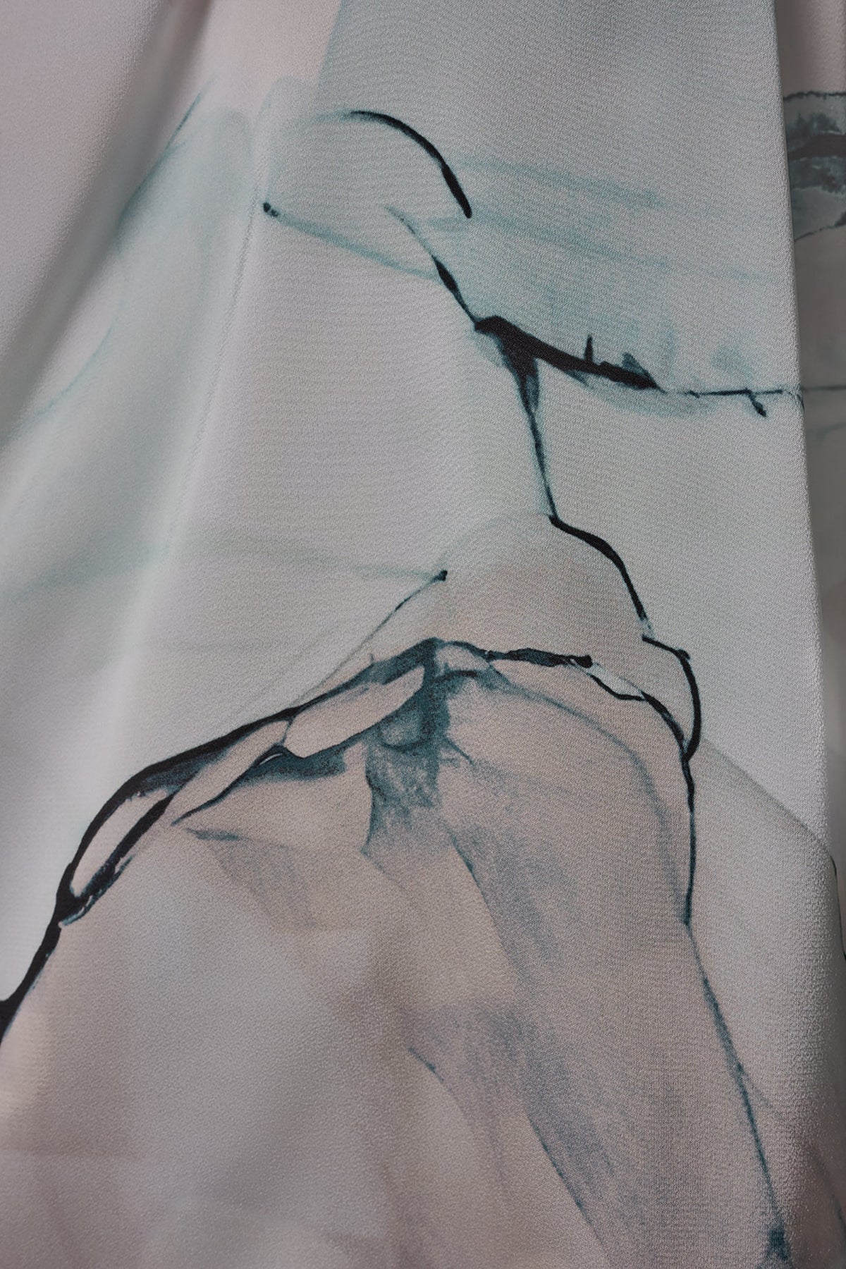 DRAPE TWIST SHOULDER BLOUSE