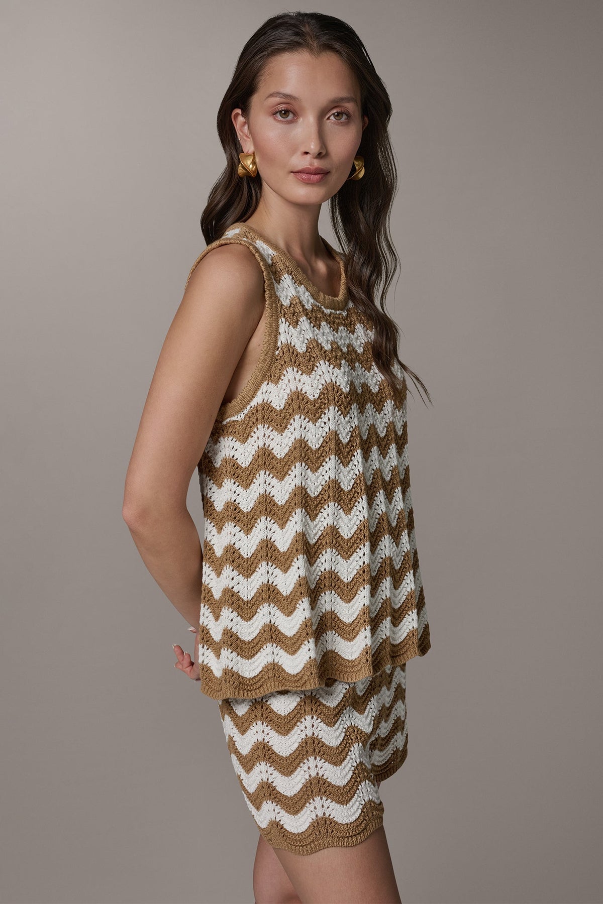 SLEEVELESS POINTELLE STRIPE SWEATER
