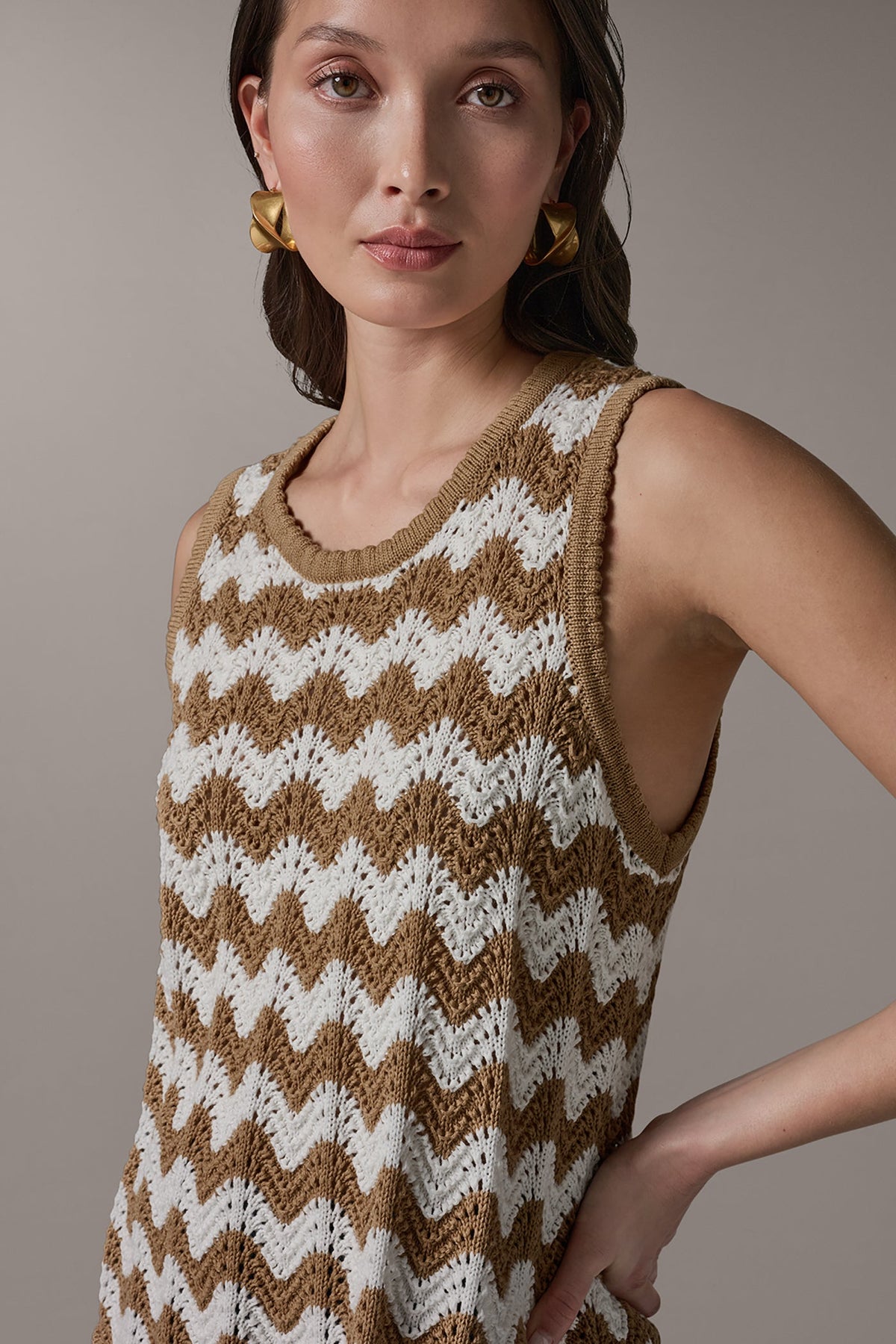 SLEEVELESS POINTELLE STRIPE SWEATER