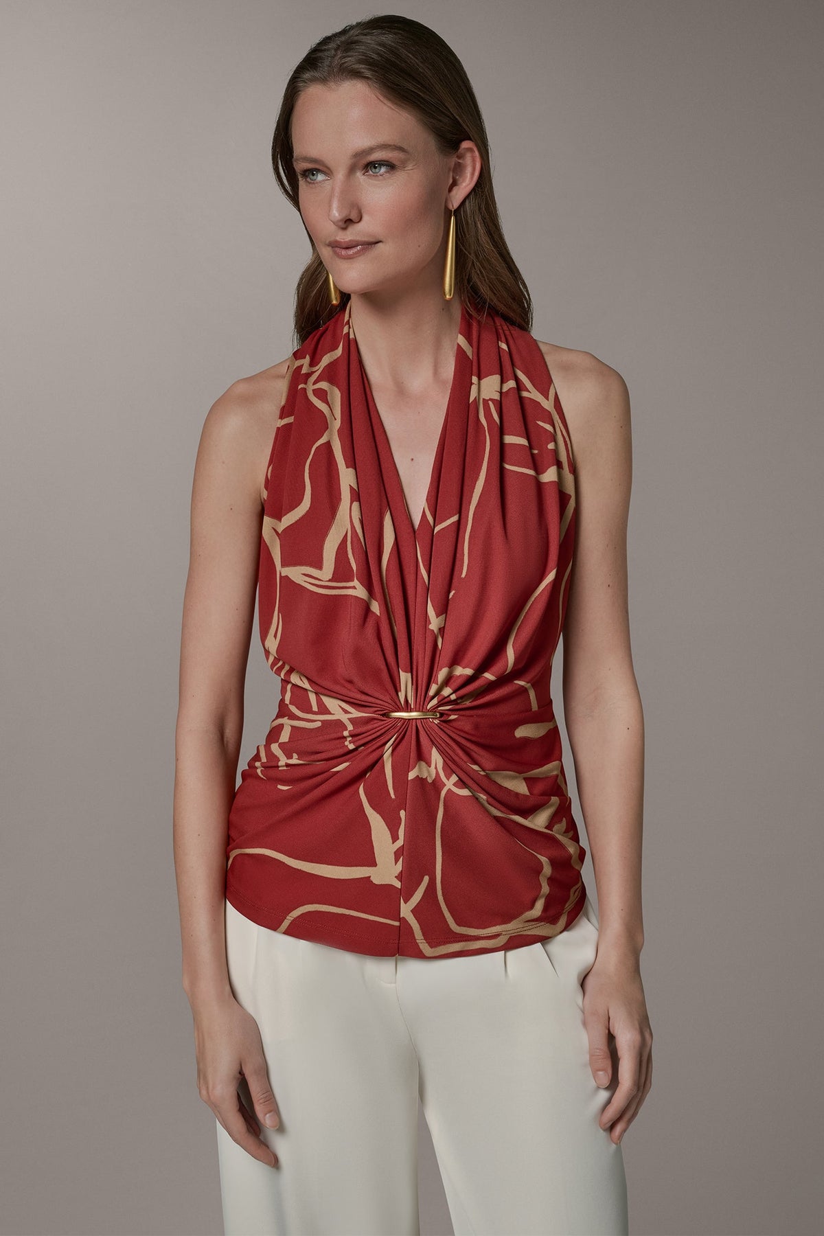 RUCHED V-NECK TOP