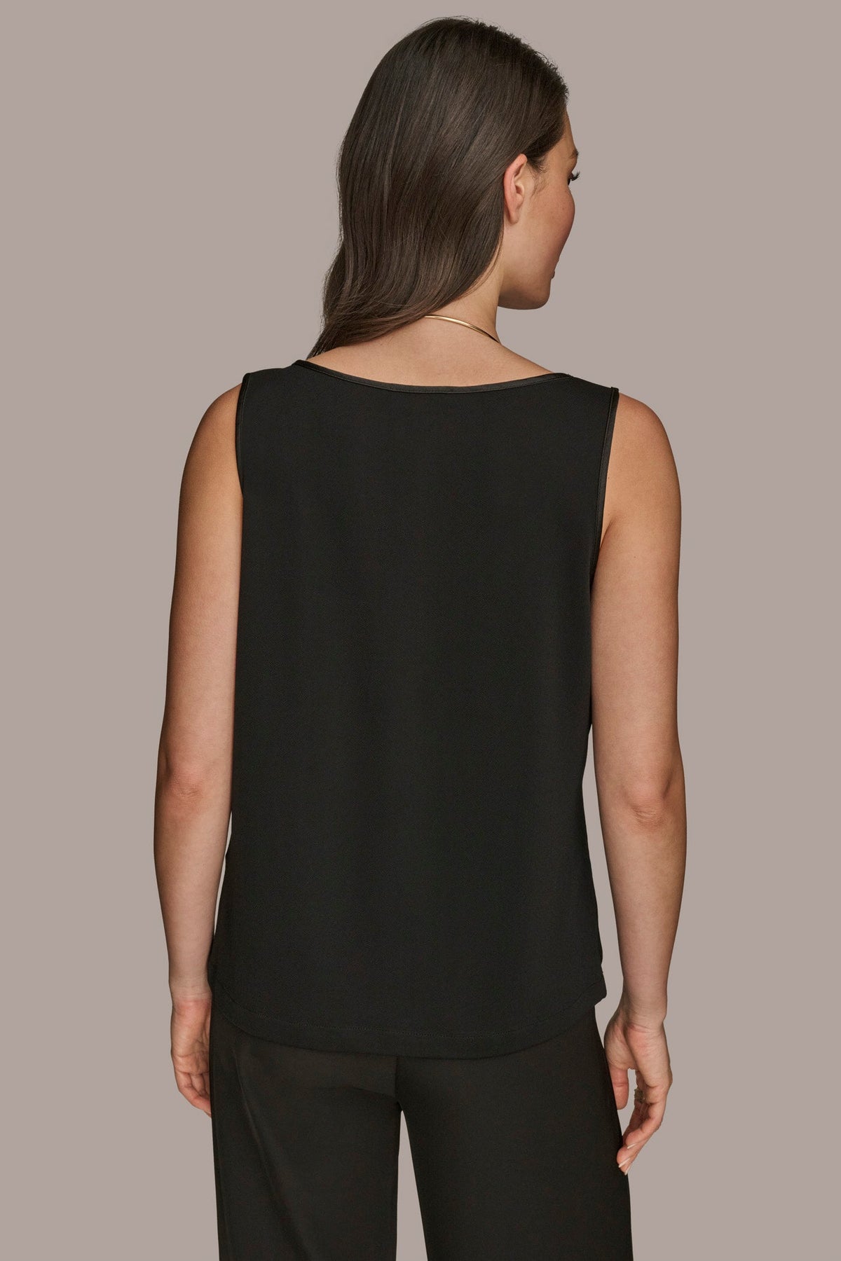 SCOOP NECK SHELL