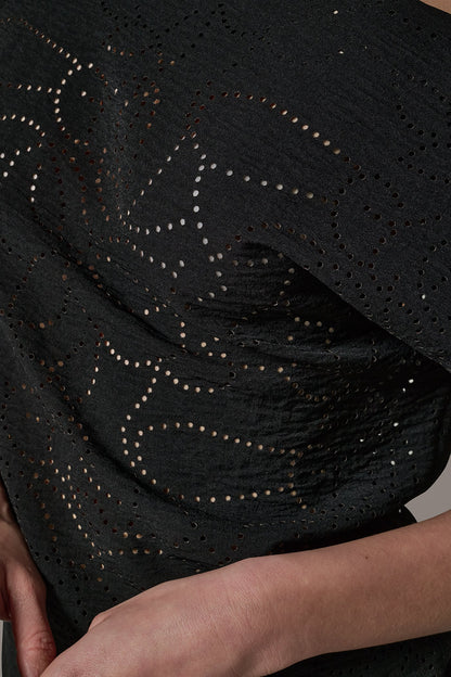 SLEEVELESS ASYMMETRIC LASER CUT TOP