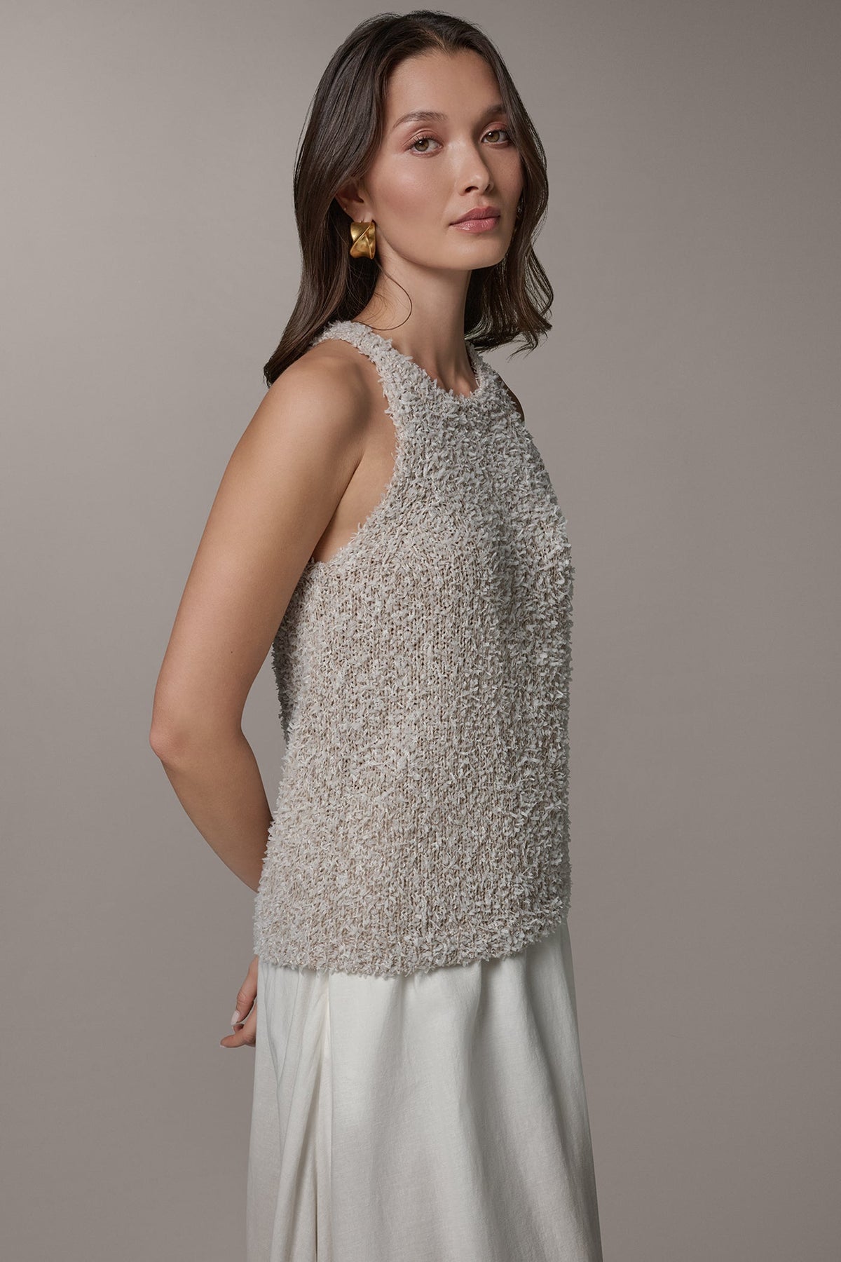 SLEEVELESS HALTER SWEATER TANK