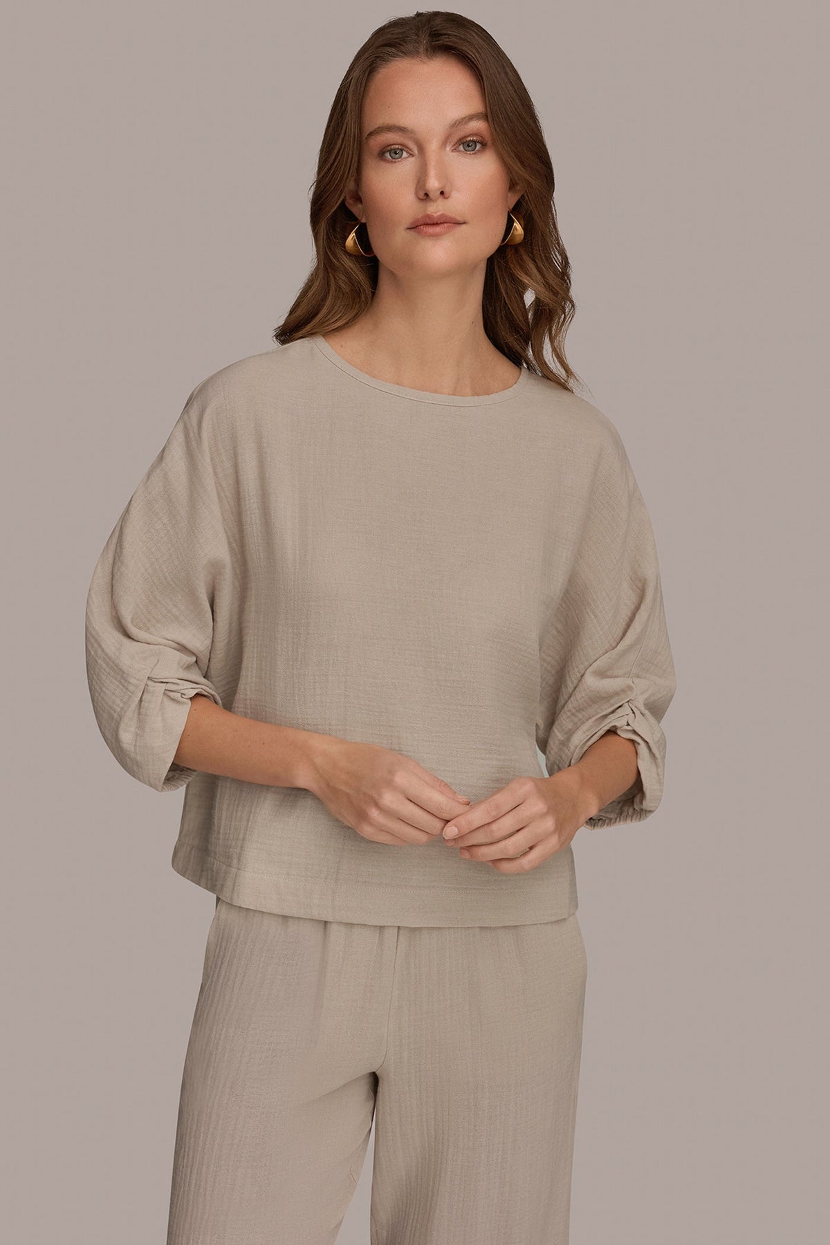 3/4 SLEEVE TWIST CUFF BLOUSE
