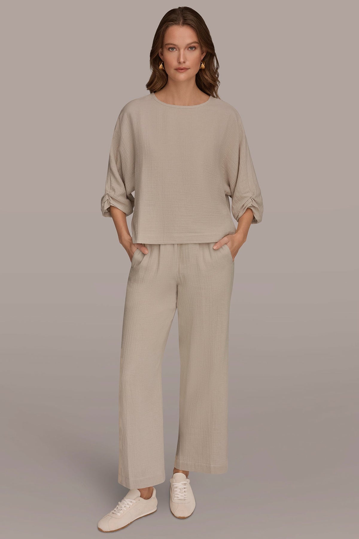 3/4 SLEEVE TWIST CUFF BLOUSE