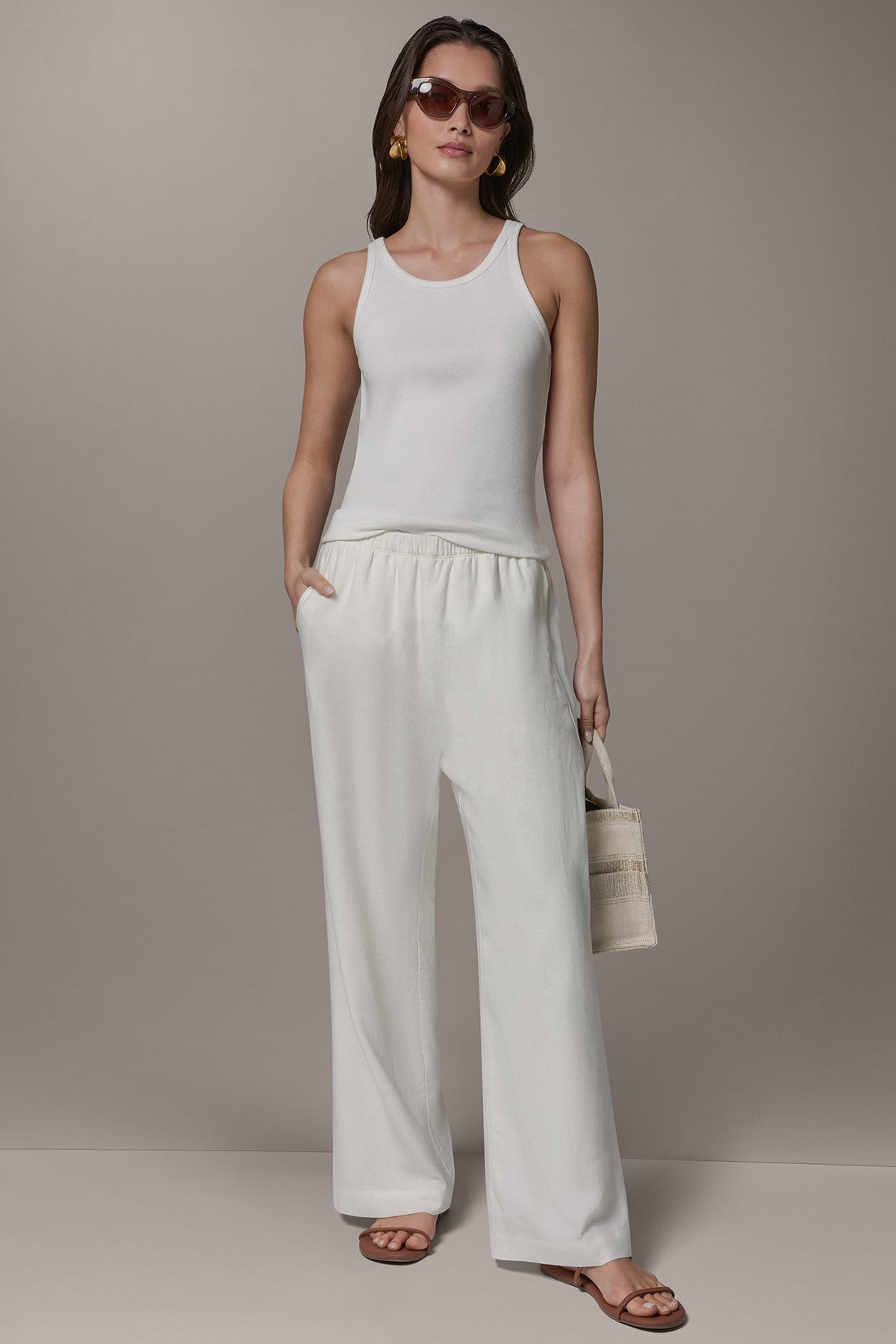 MID-RISE STRAIGHT-LEG ANKLE PANT