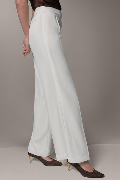 MID-RISE PLEATED WIDE-LEG PANT