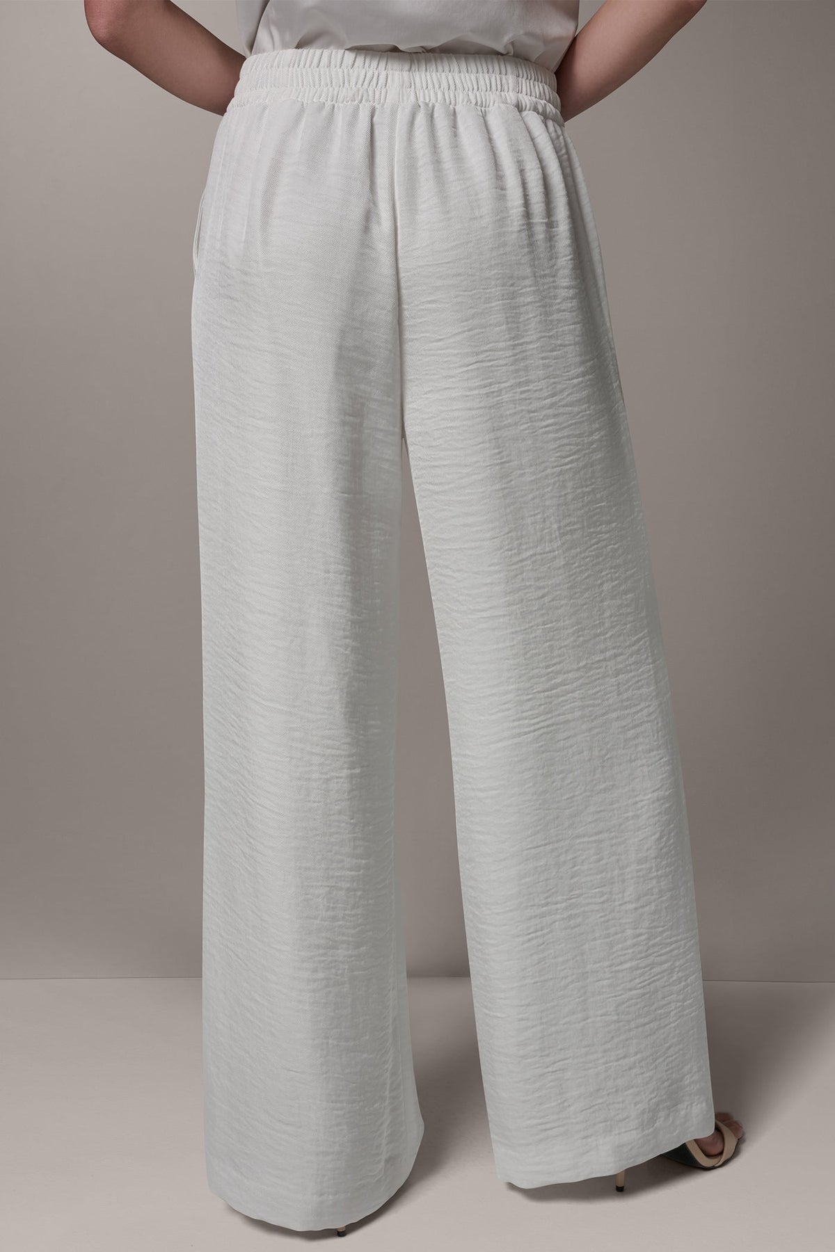 EXTRA HIGH-RISE WIDE-LEG PULL-ON PANT
