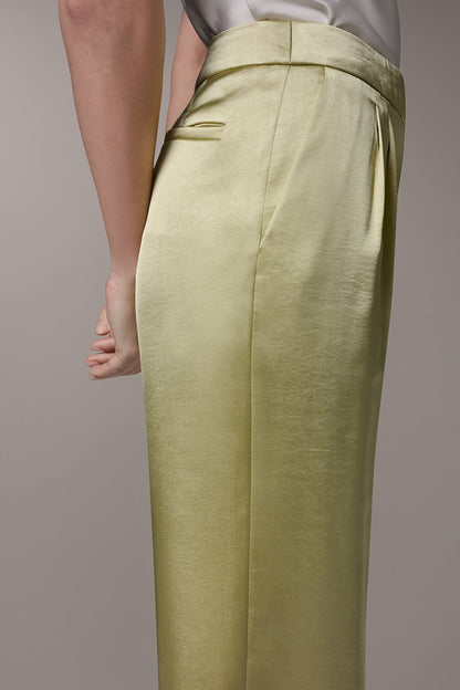MID-RISE PLEATED WIDE-LEG PANT