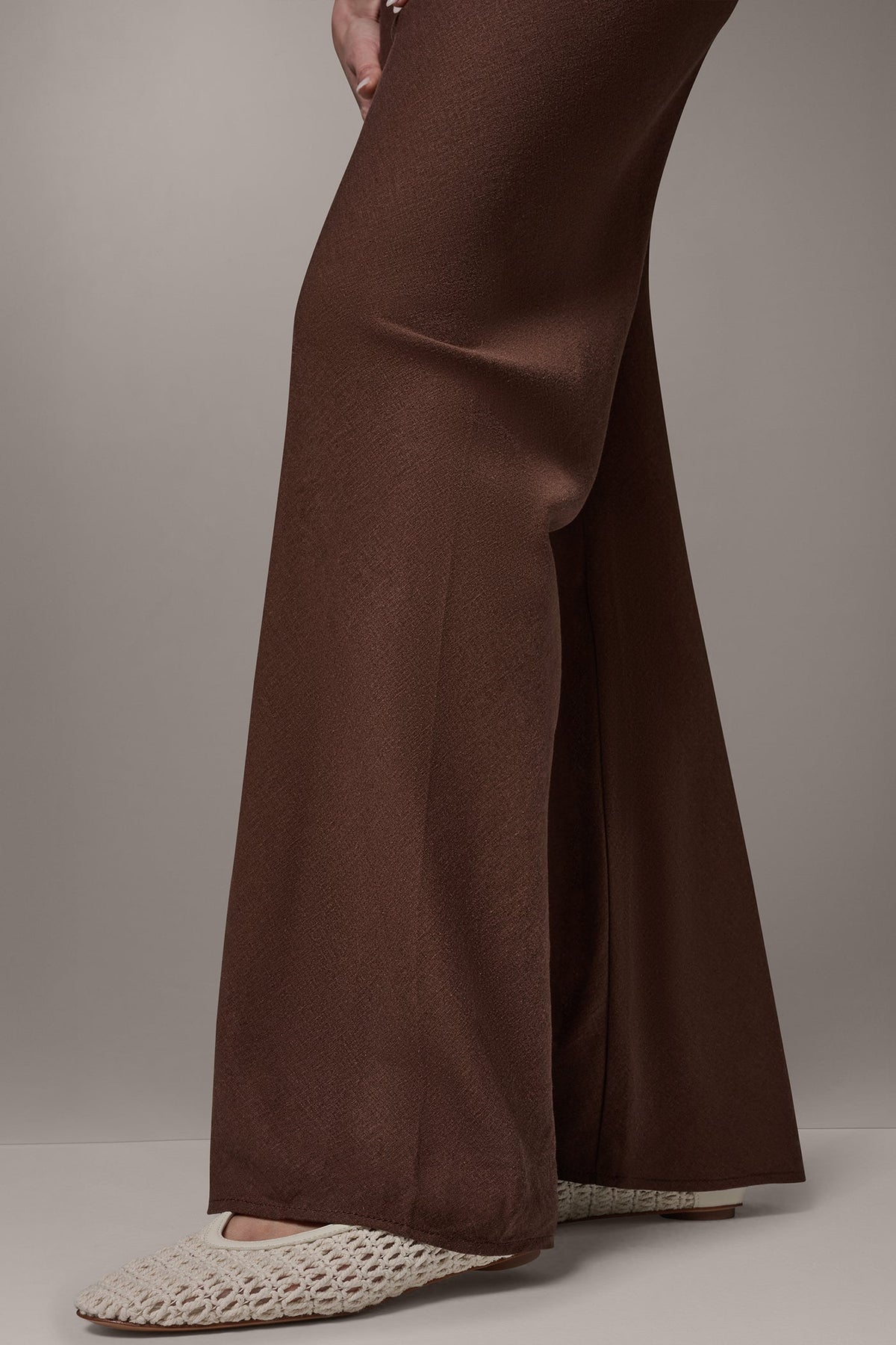 MID-RISE RELAXED ANKLE PANT