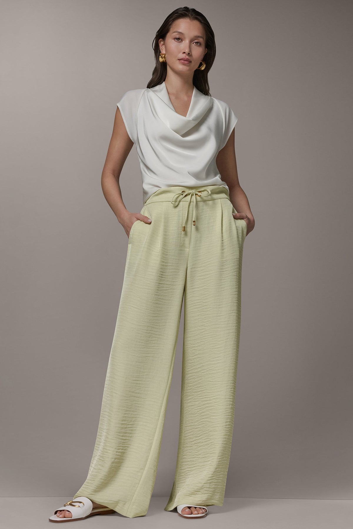 EXTRA HIGH-RISE WIDE-LEG PULL-ON PANT