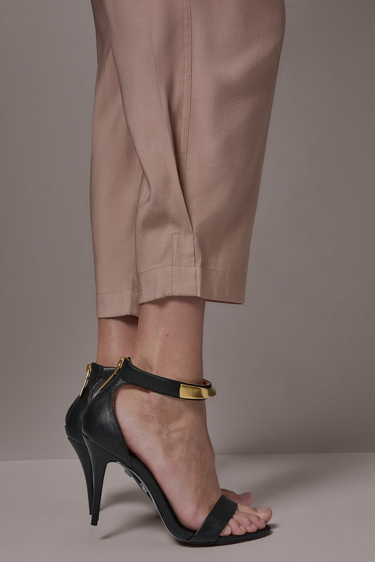 EXTRA HIGH-RISE UTILITY PANT