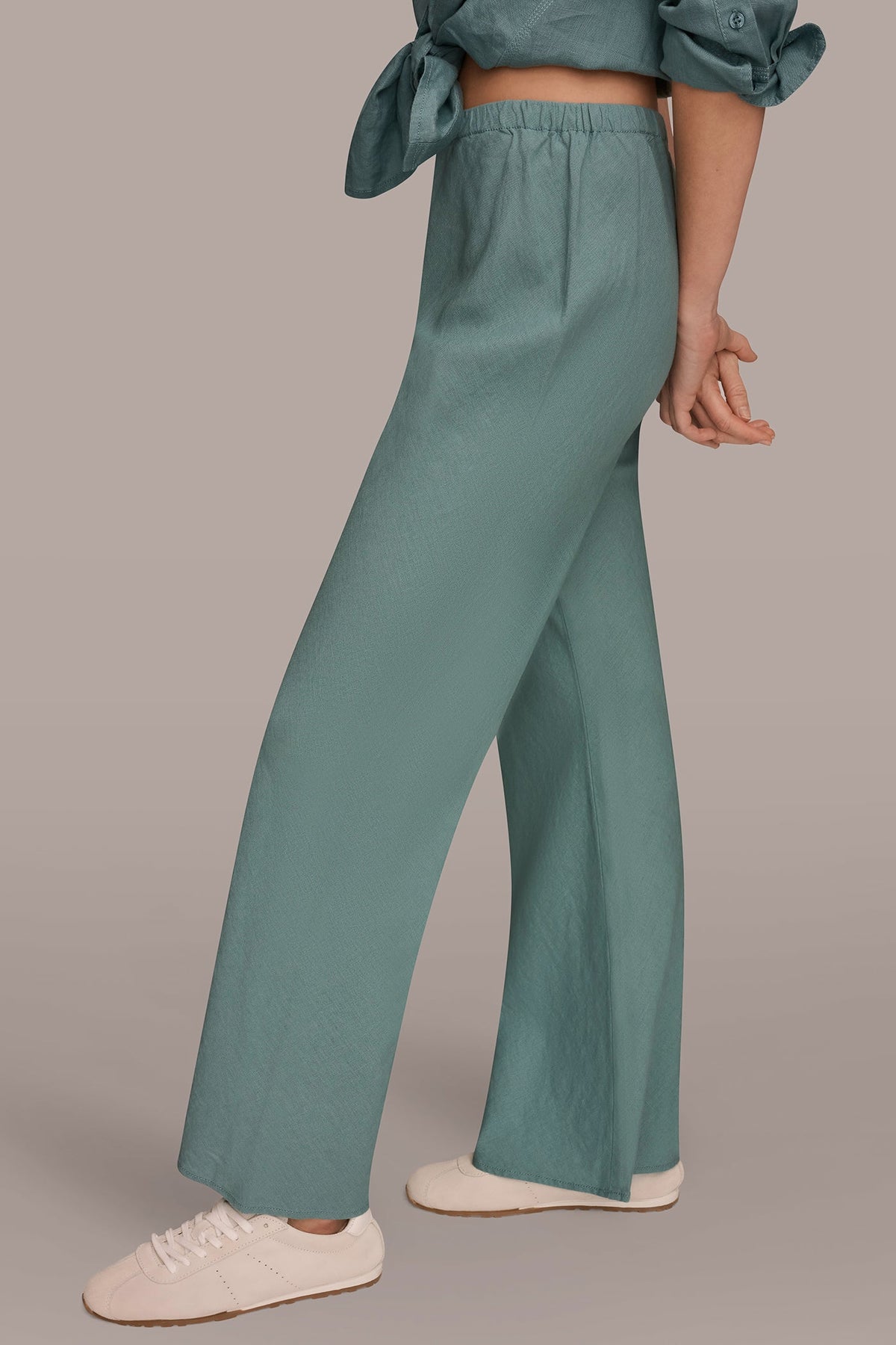 MID-RISE RELAXED ANKLE PANT