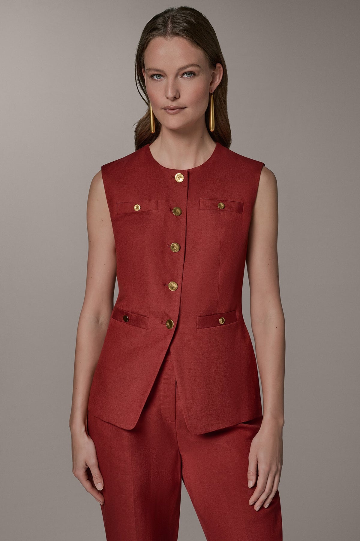COLLARLESS VEST