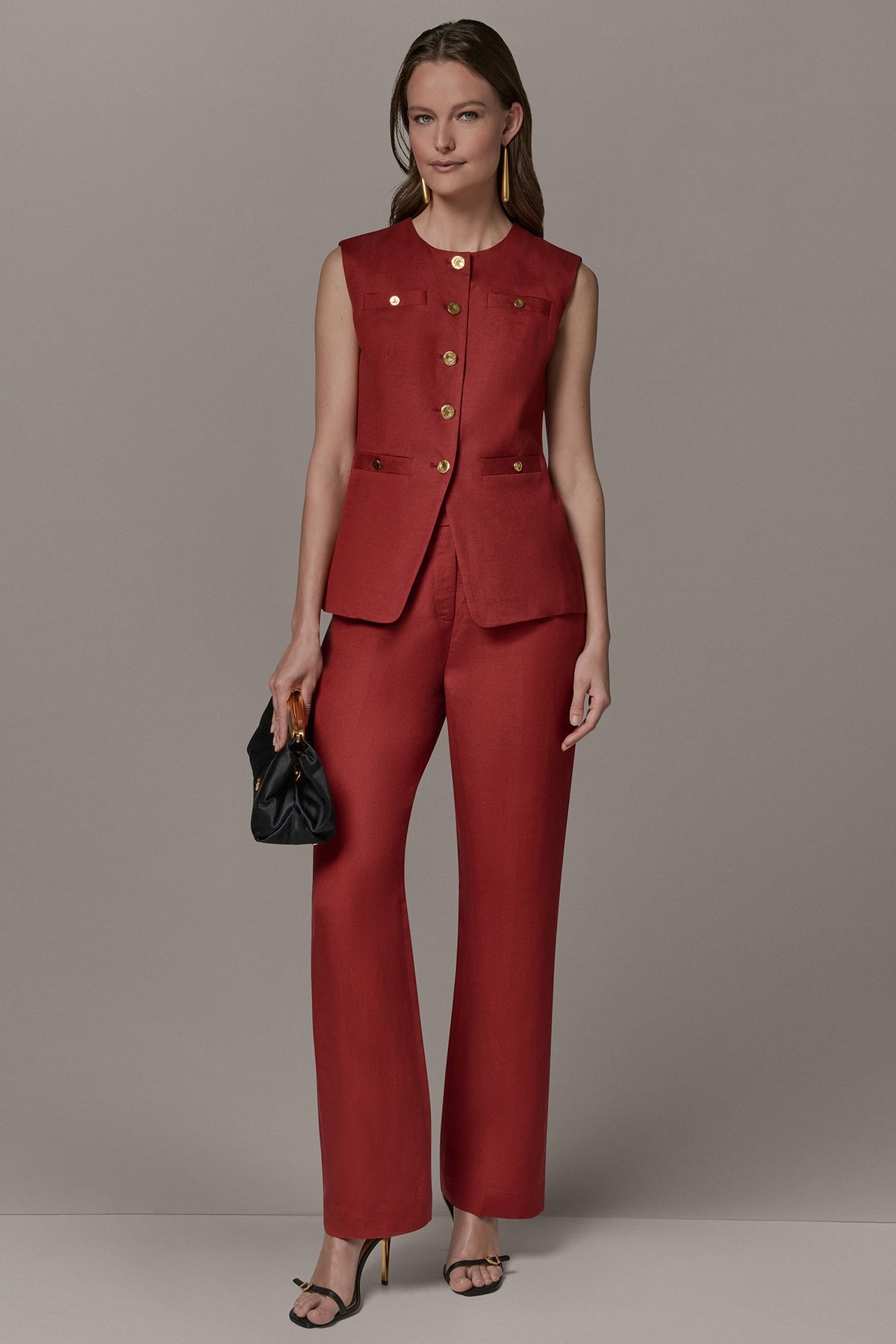COLLARLESS VEST