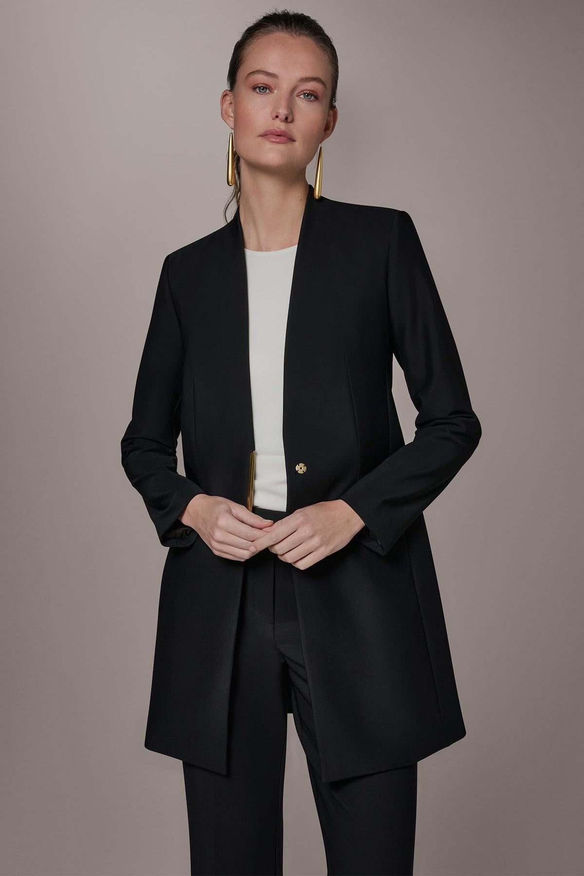 COLLARLESS TOPPER