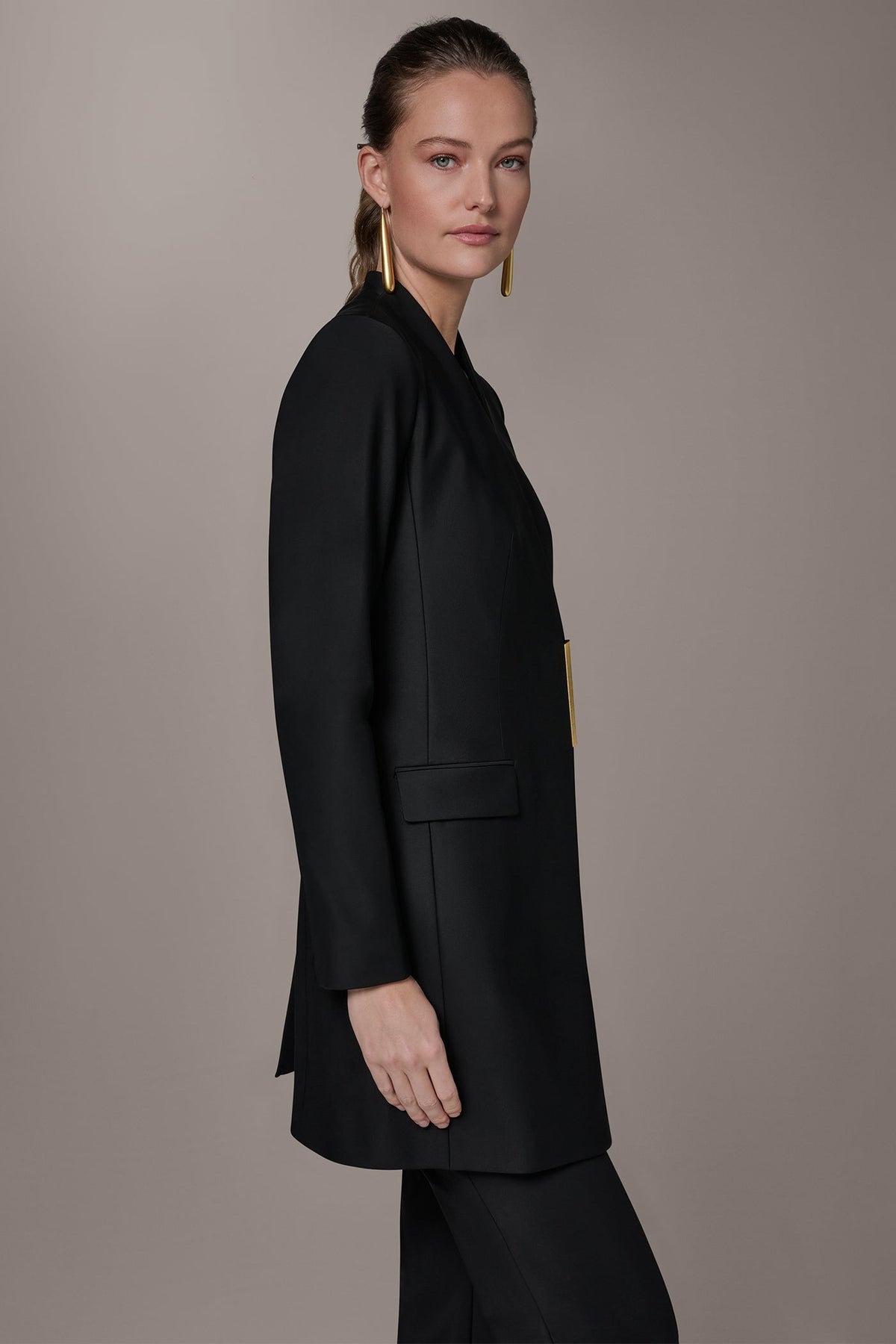 COLLARLESS TOPPER