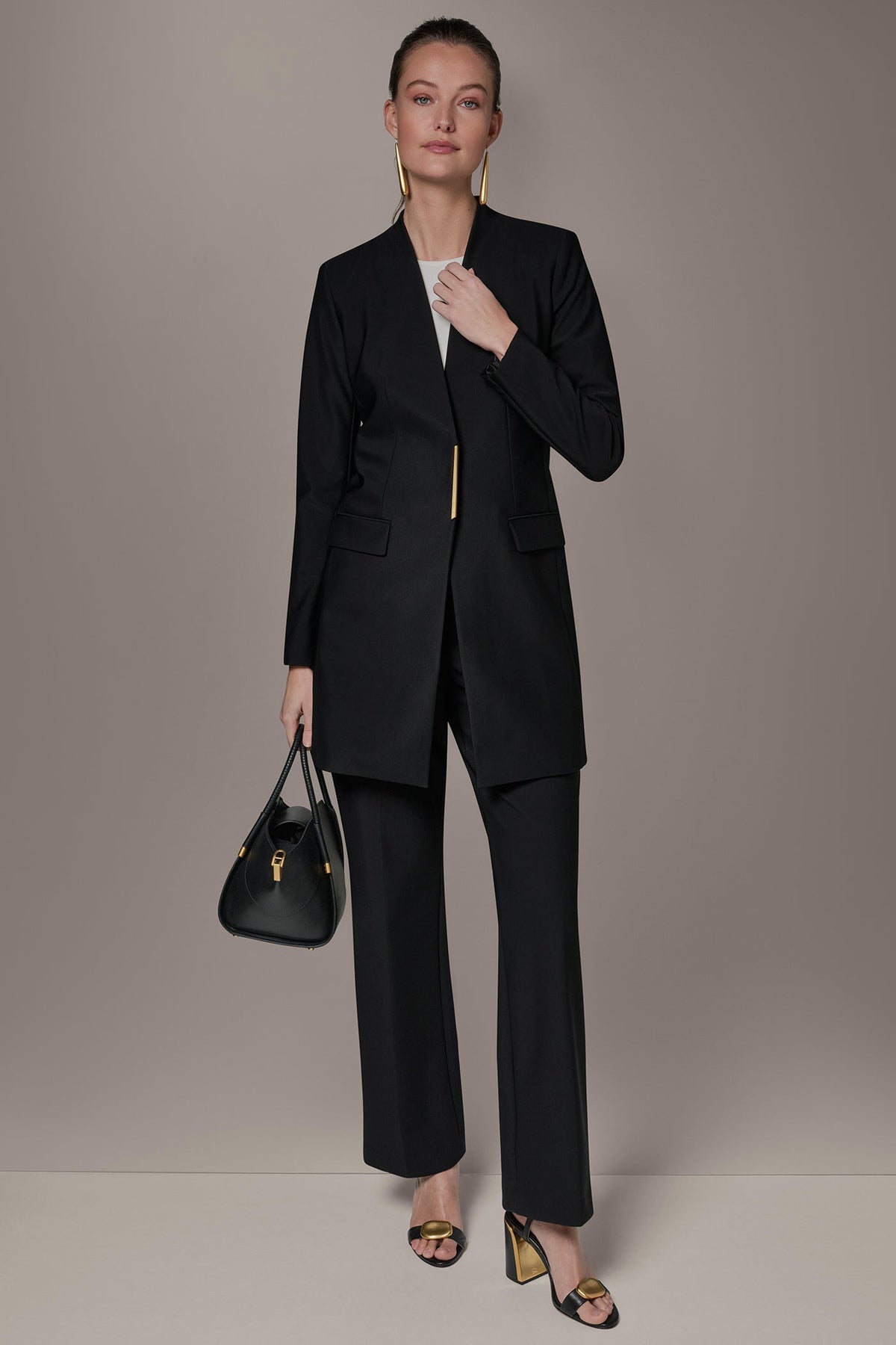 COLLARLESS TOPPER