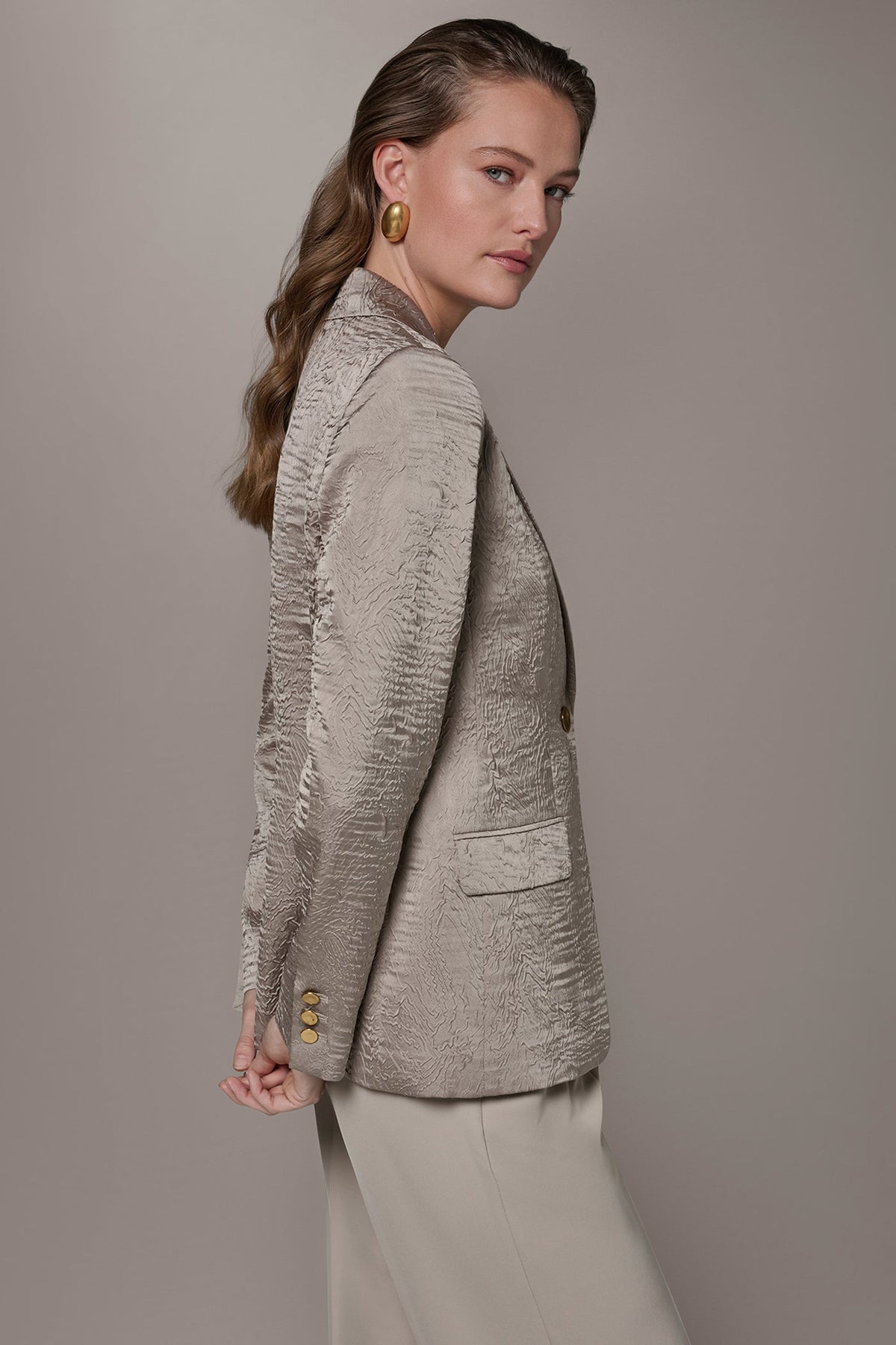 ONE BUTTON BLAZER