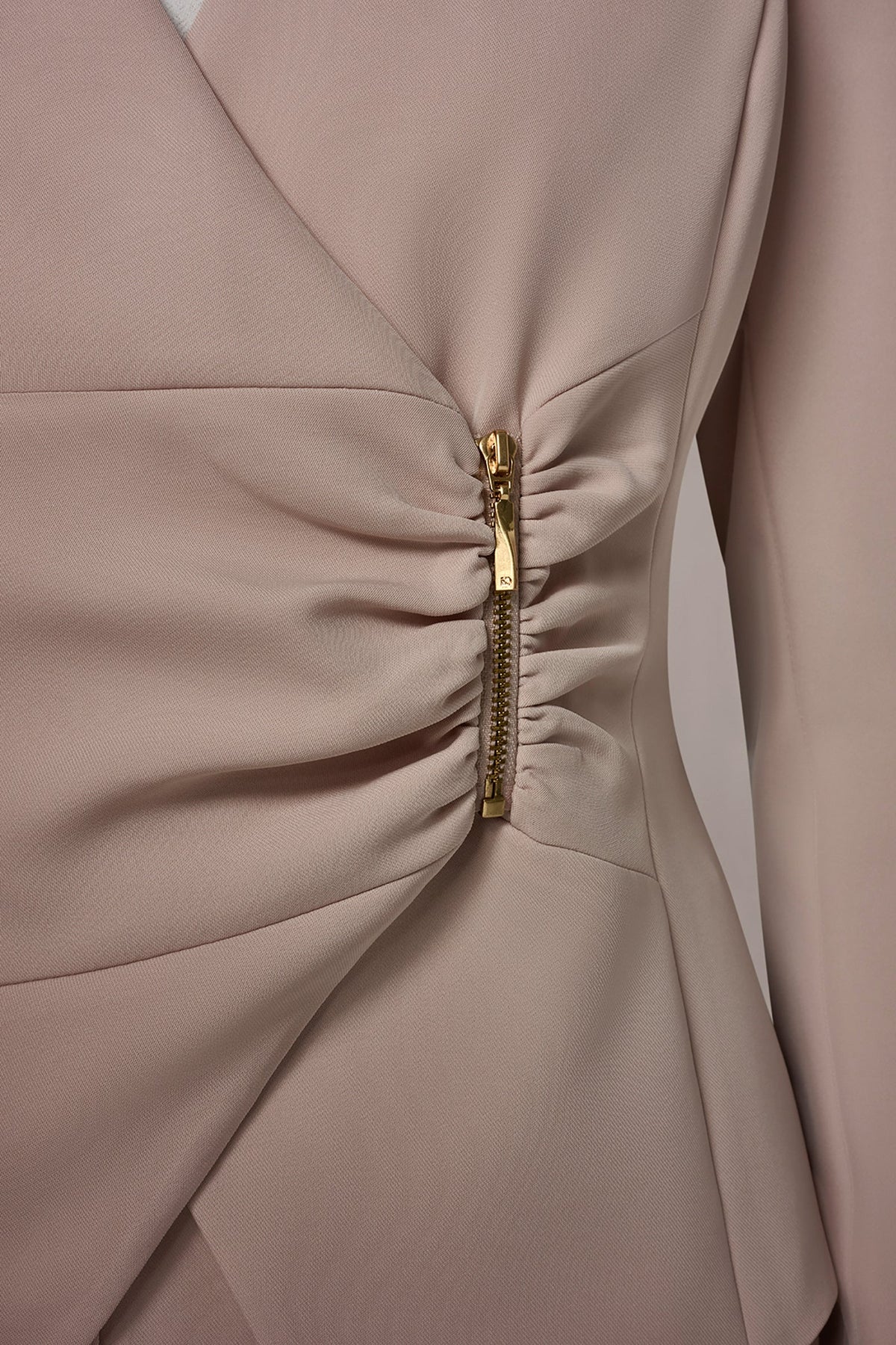 CROPPED WRAP ZIP BLAZER