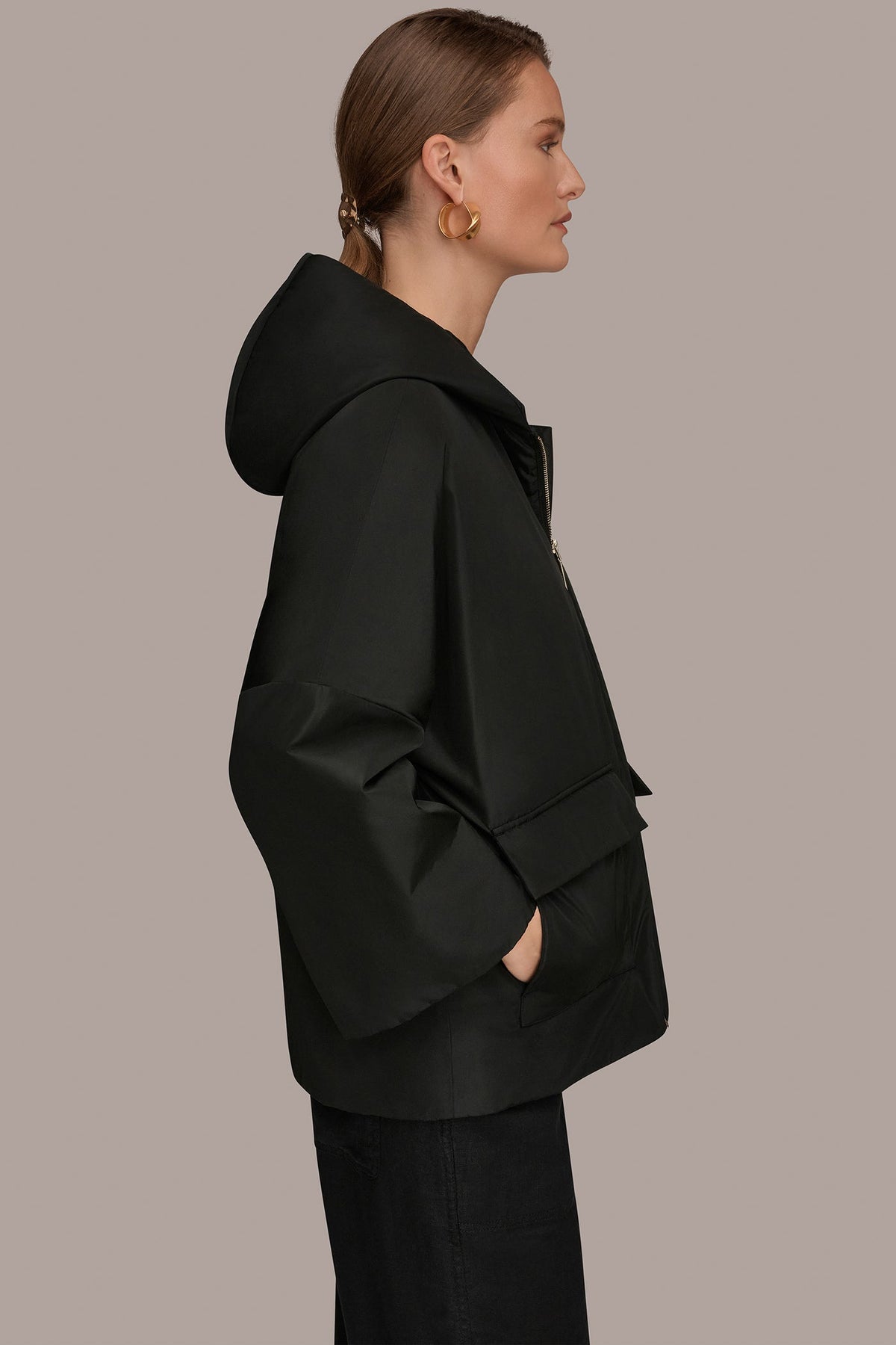 HOODED LIGHT QUILT JACKET